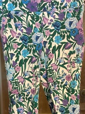 Floral Print Chatham Ankle Pant in Cream with Blue & Purple Flowers